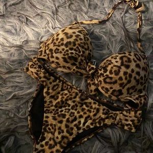 - Printed bikini.